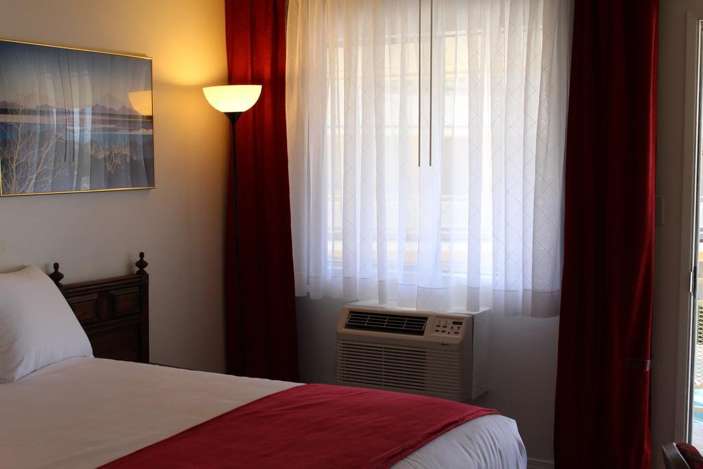 Sovana Inn Medford Habitación foto